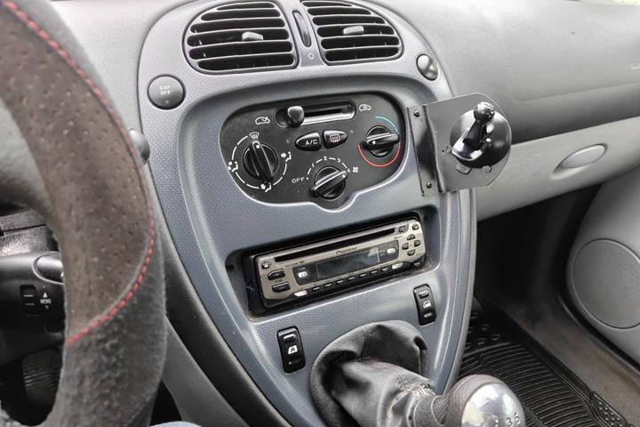 Gul Citroën Xsara Picasso fra 2005