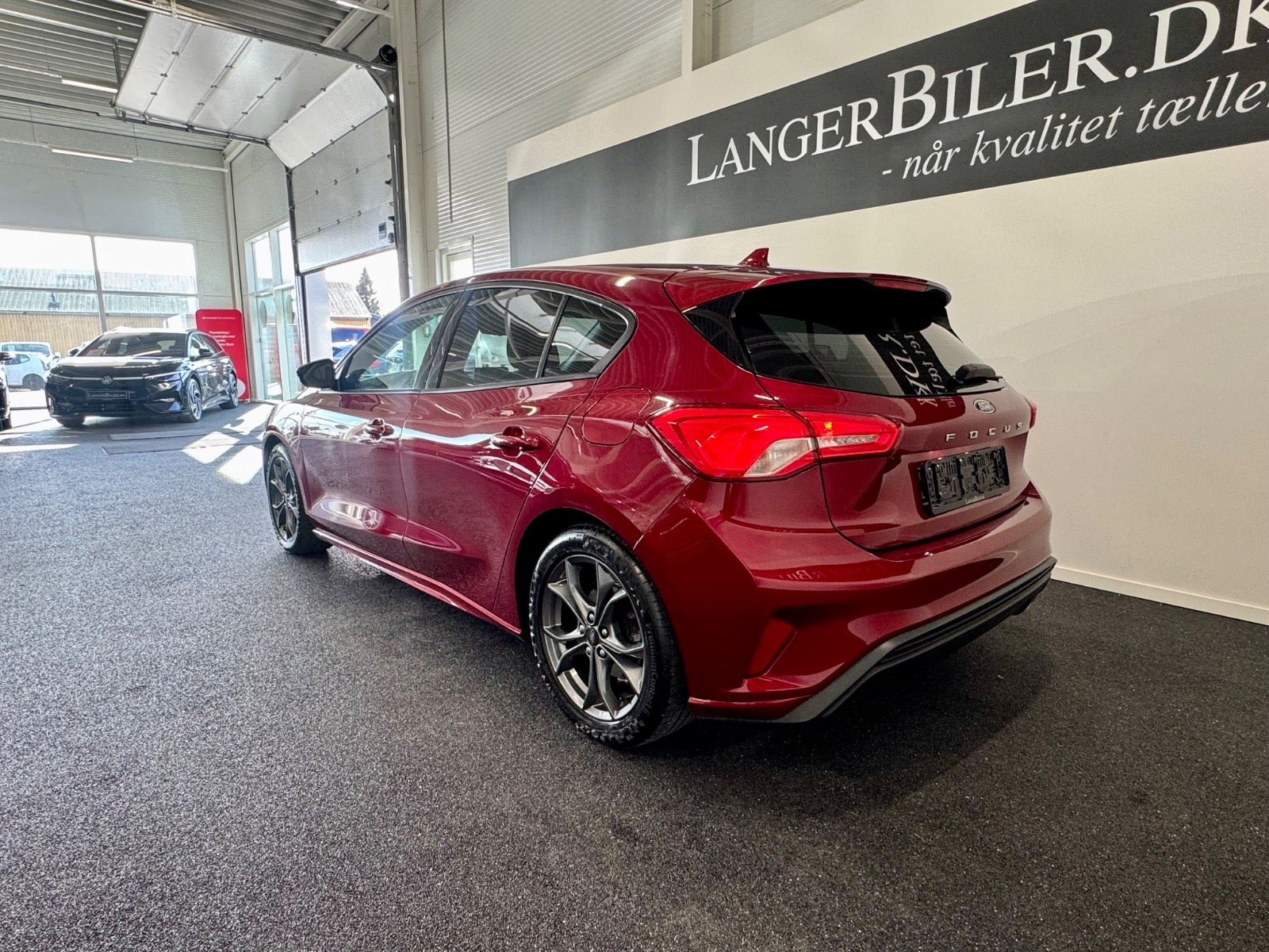 Rød Ford Focus fra 2019