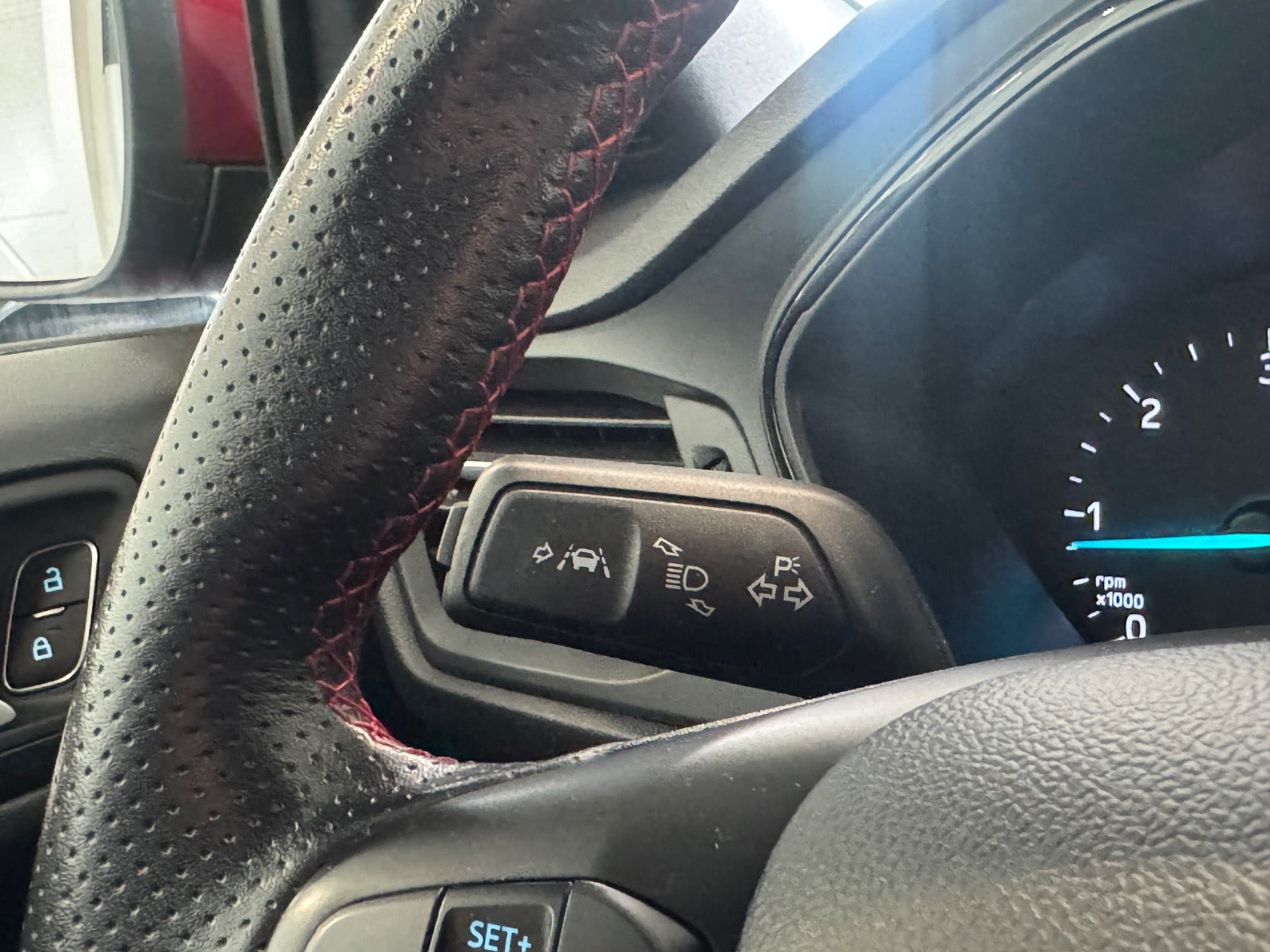 Rød Ford Focus fra 2019