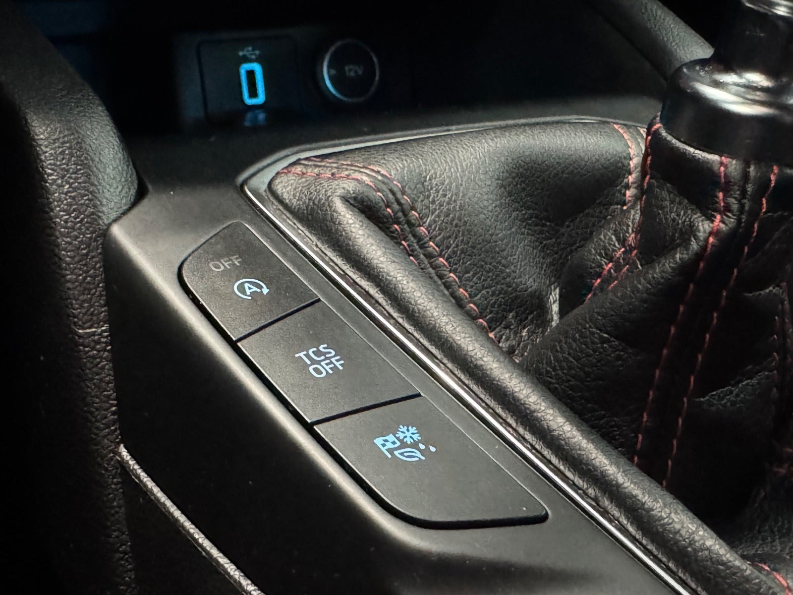 Rød Ford Focus fra 2019