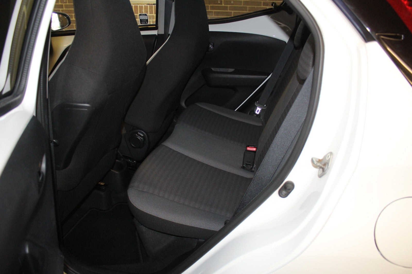 Hvid Toyota Aygo fra 2020