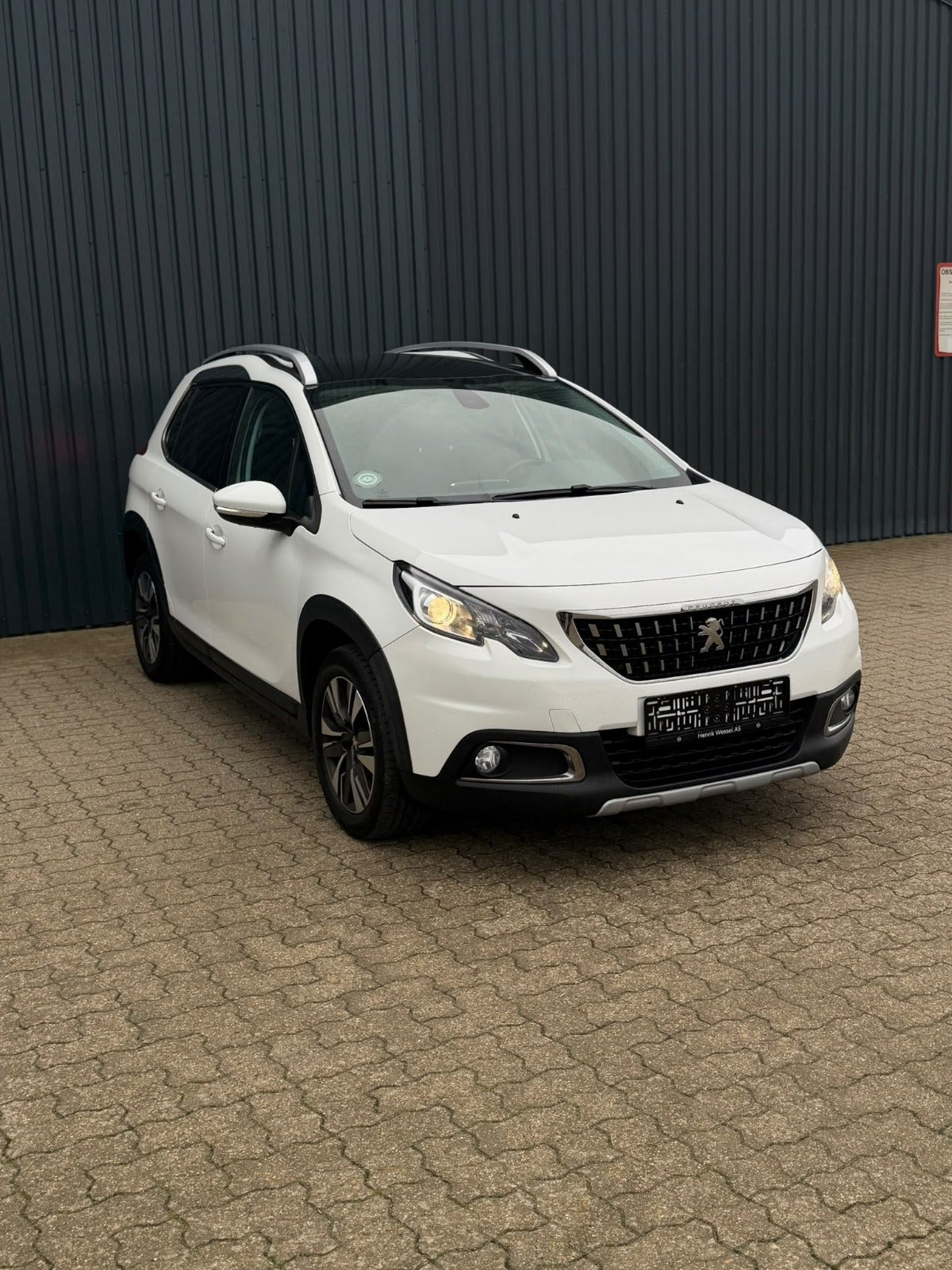 Hvid Peugeot 2008 fra 2018