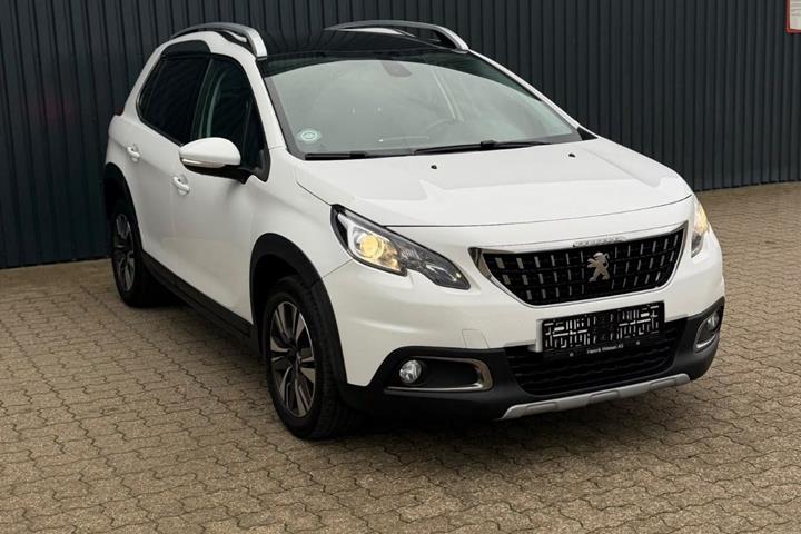 Hvid Peugeot 2008 fra 2018