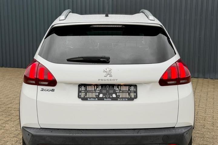 Hvid Peugeot 2008 fra 2018