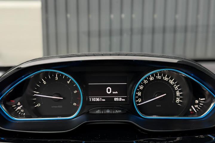 Hvid Peugeot 2008 fra 2018