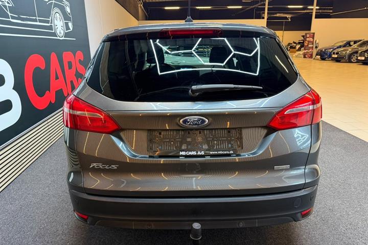 Grå Ford Focus fra 2017