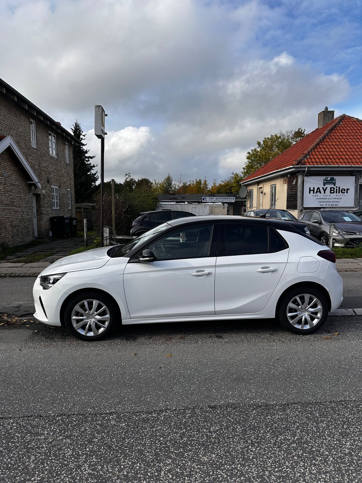 Hvid Opel Corsa fra 2021