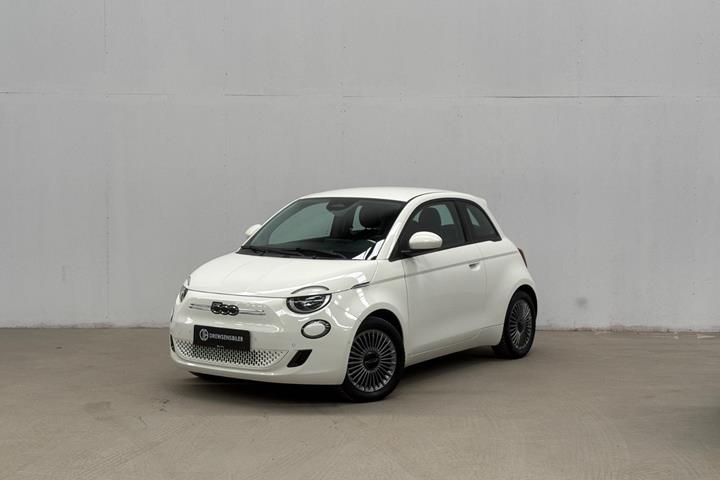 Hvid Fiat 500e fra 2023