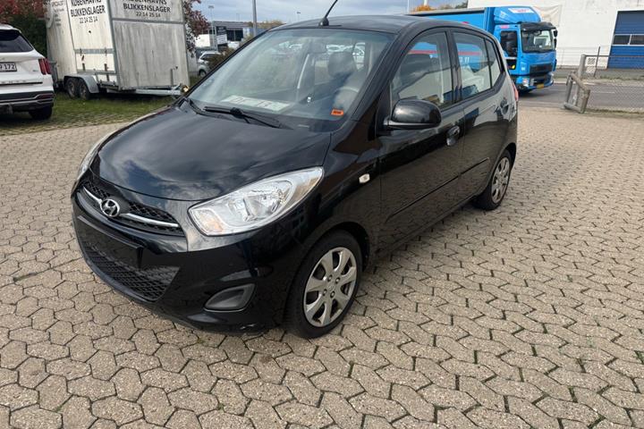 Rød Hyundai i10 fra 2013