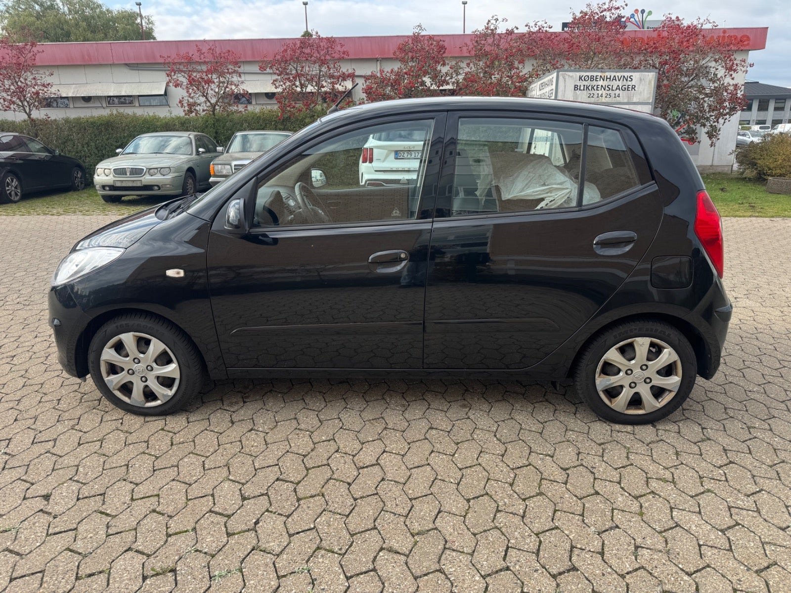 Rød Hyundai i10 fra 2013