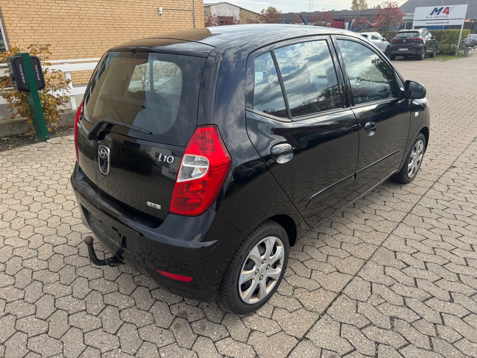 Rød Hyundai i10 fra 2013