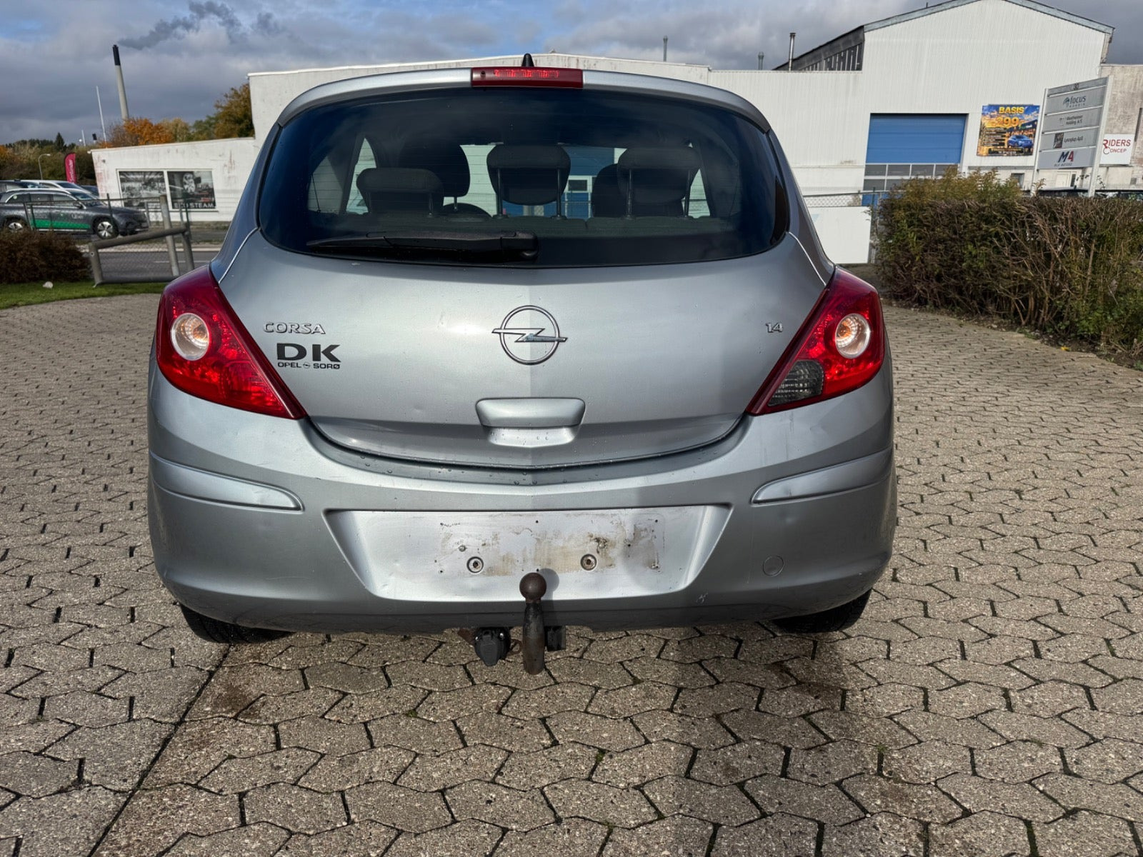 Rød Opel Corsa fra 2007