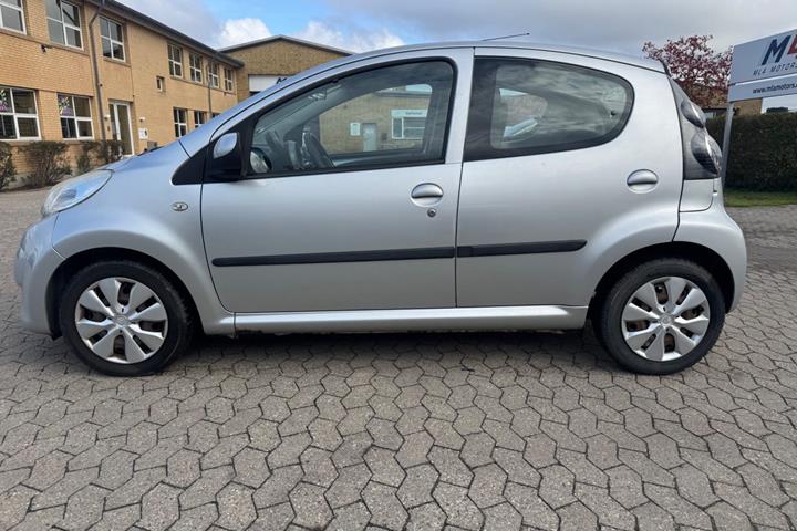 Rød Citroën C1 fra 2012
