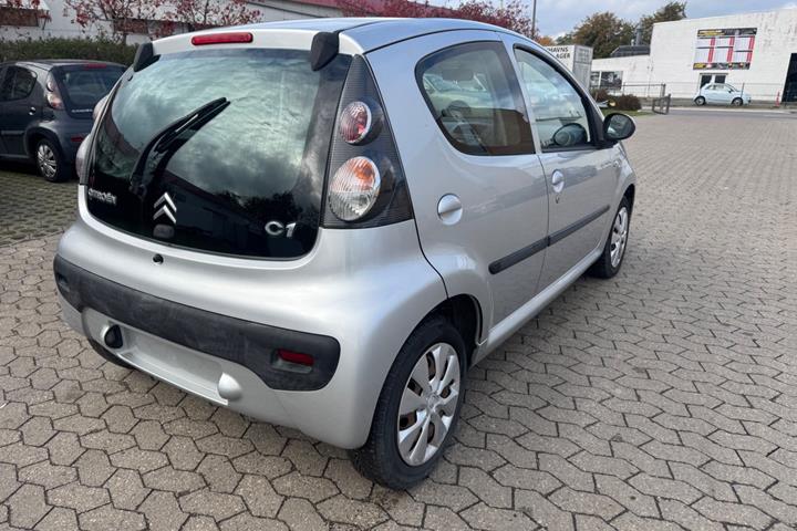 Rød Citroën C1 fra 2012