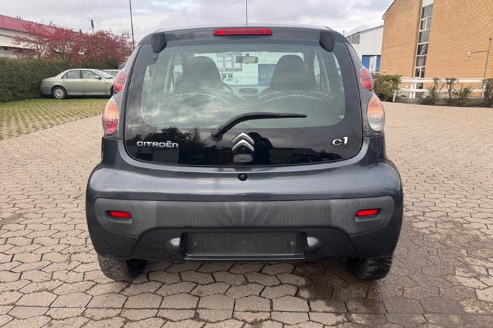 Rød Citroën C1 fra 2013