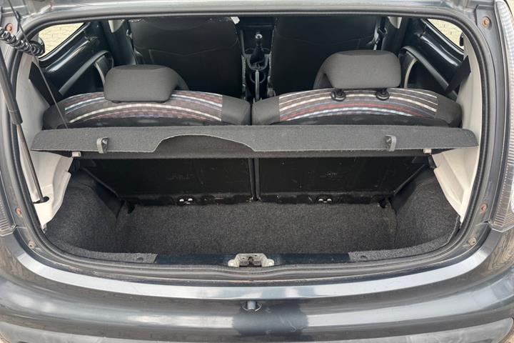 Rød Citroën C1 fra 2013