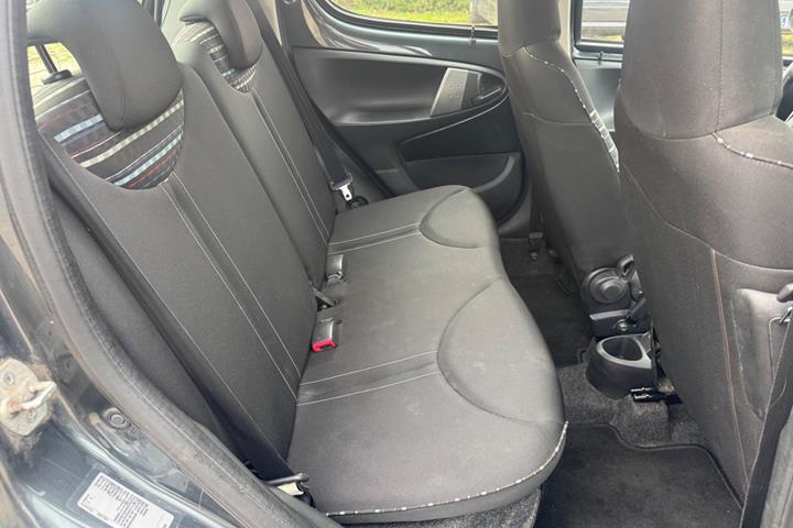 Rød Citroën C1 fra 2013