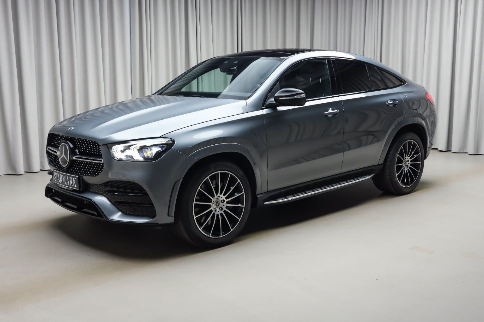 Grå Mercedes GLE350 de fra 2021