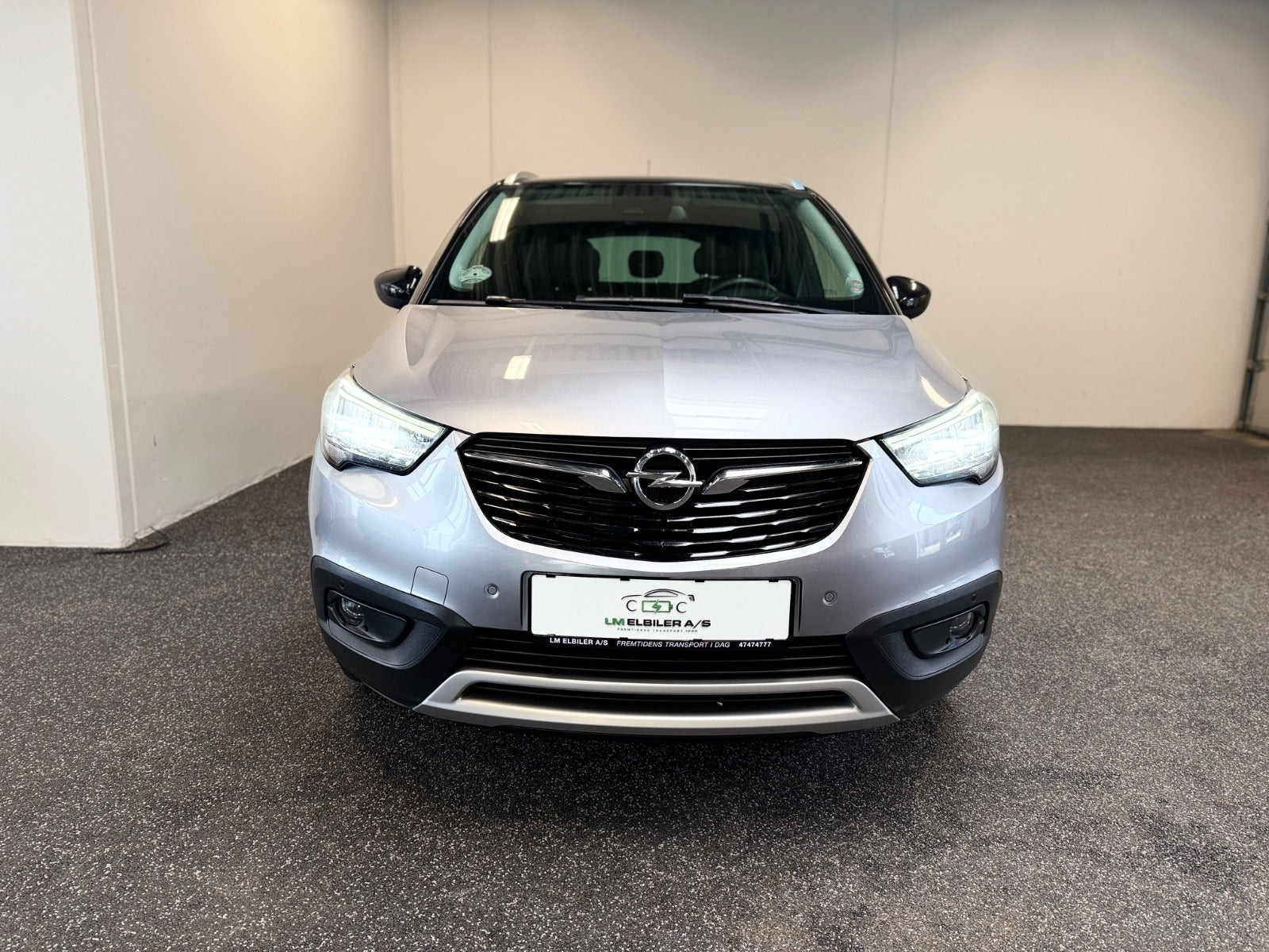 Grå Opel Crossland X fra 2020