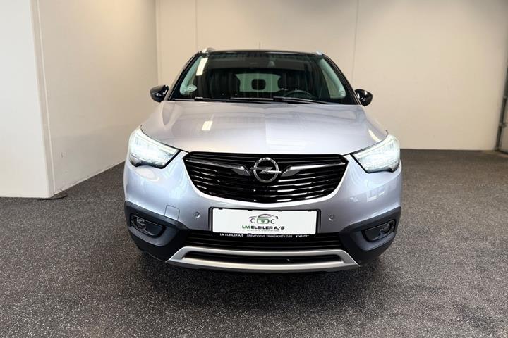 Grå Opel Crossland X fra 2020