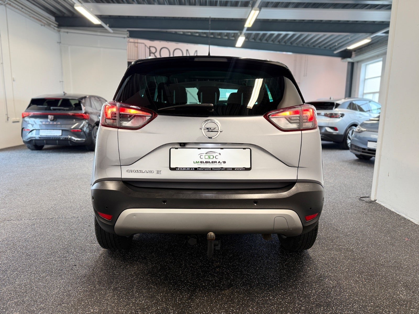 Grå Opel Crossland X fra 2020
