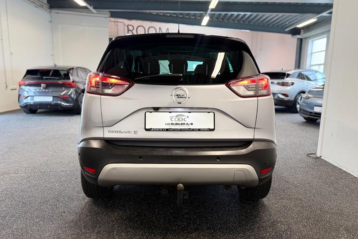 Grå Opel Crossland X fra 2020