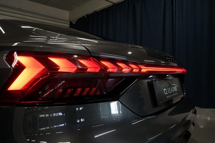 Grå Audi e-tron GT fra 2023