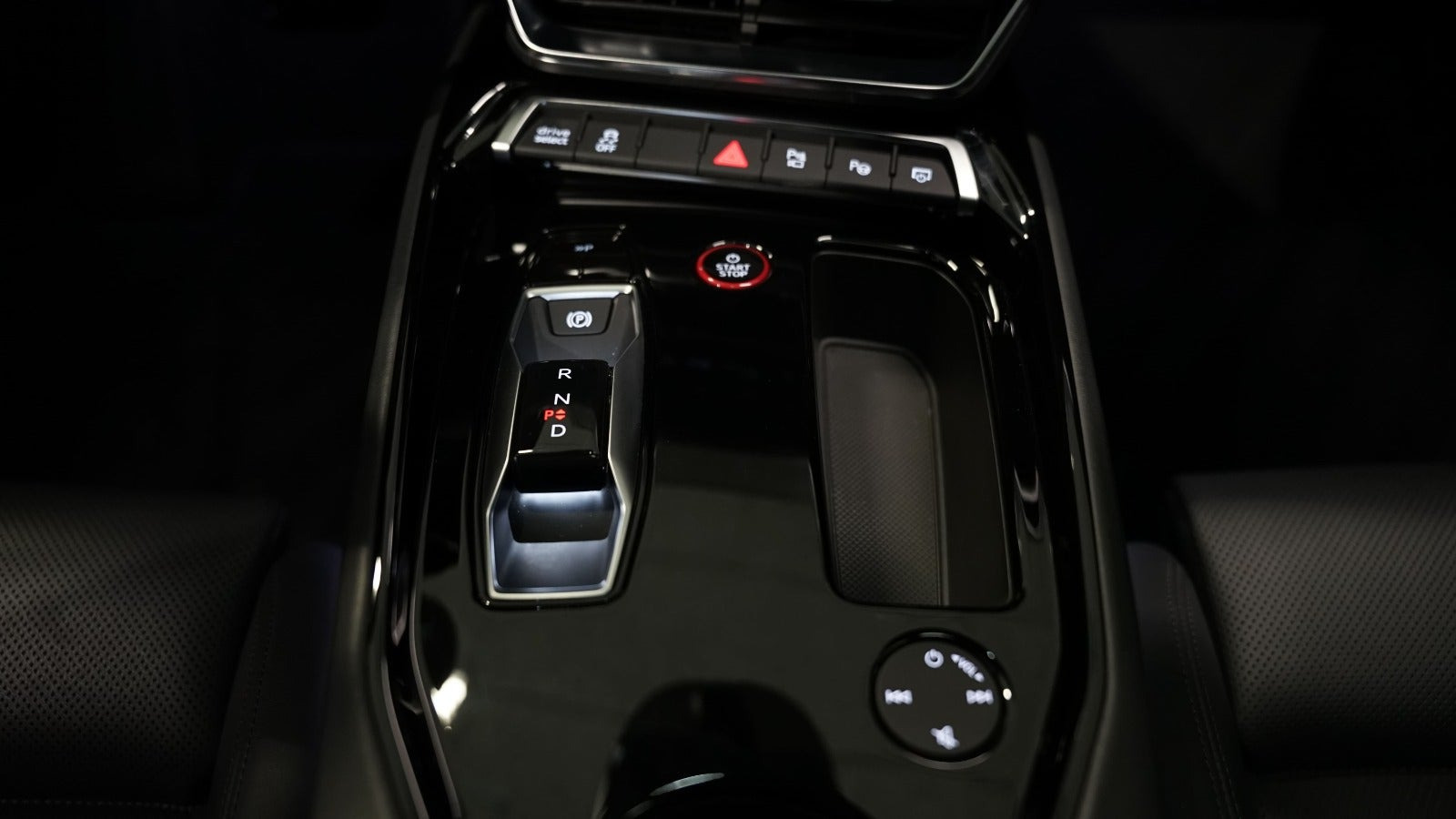 Grå Audi e-tron GT fra 2023