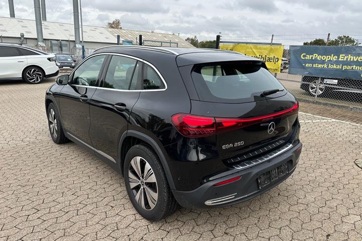 undefined Mercedes EQA250 fra 2024