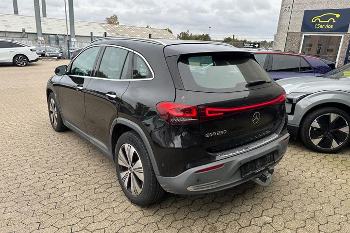 undefined Mercedes EQA250 fra 2021