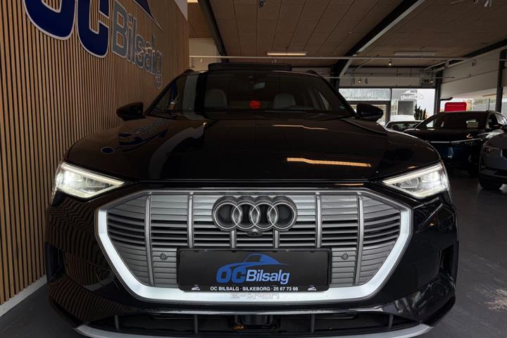 Sort Audi e-tron fra 2019