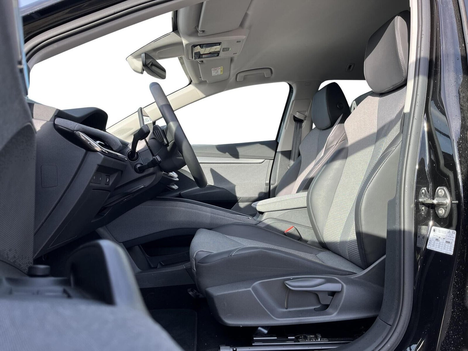 Sort Skoda Enyaq fra 2025