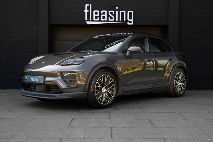 Grå Porsche Macan 4 fra 2024