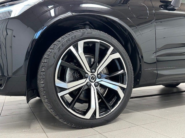 Sort Volvo XC60 fra 2021