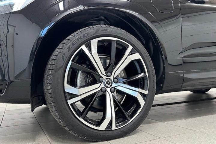 Sort Volvo XC60 fra 2021