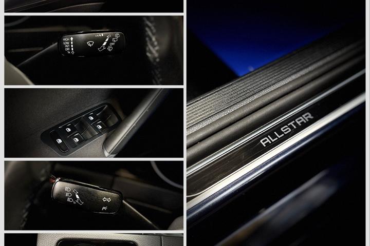 Blå VW Golf VII fra 2017