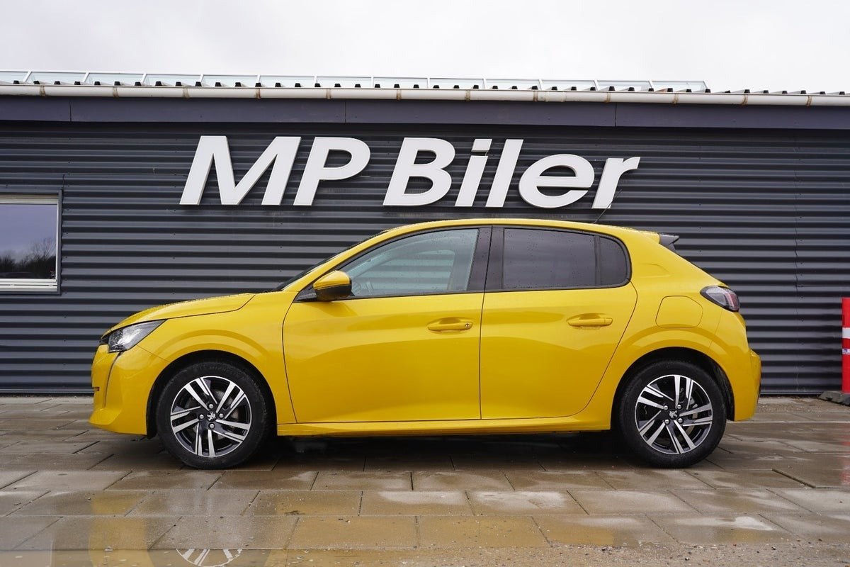 Gul Peugeot 208 fra 2021