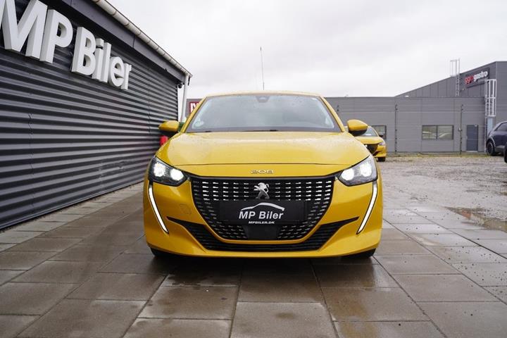 Gul Peugeot 208 fra 2021