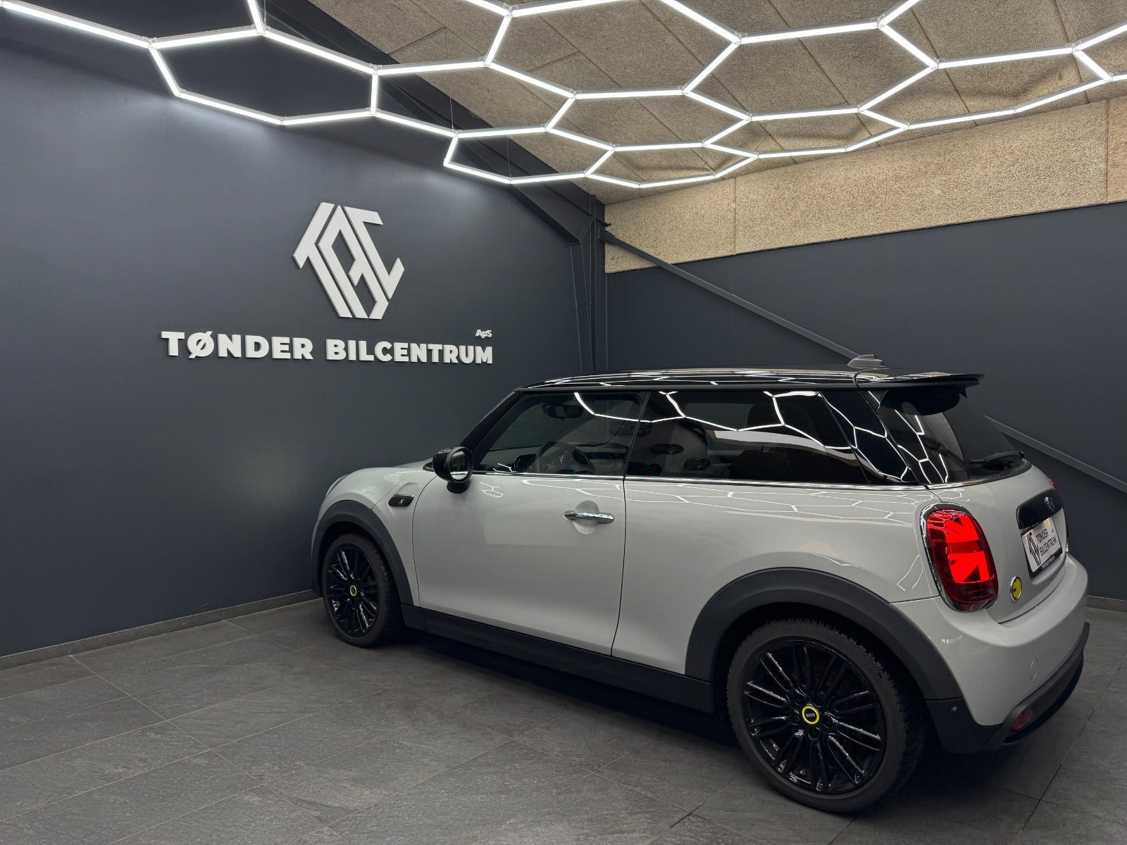 Grå Mini Cooper SE fra 2021