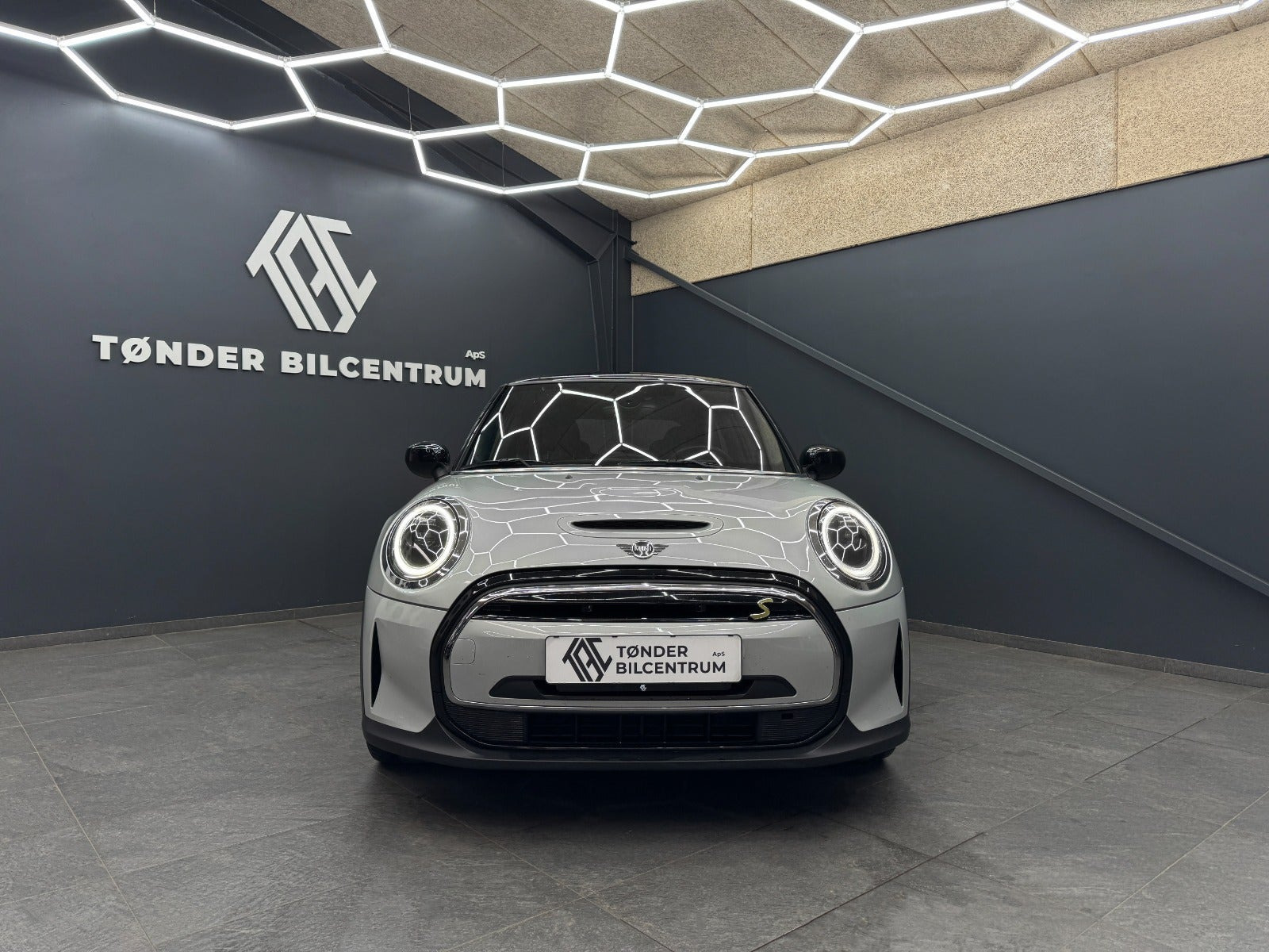 Grå Mini Cooper SE fra 2021