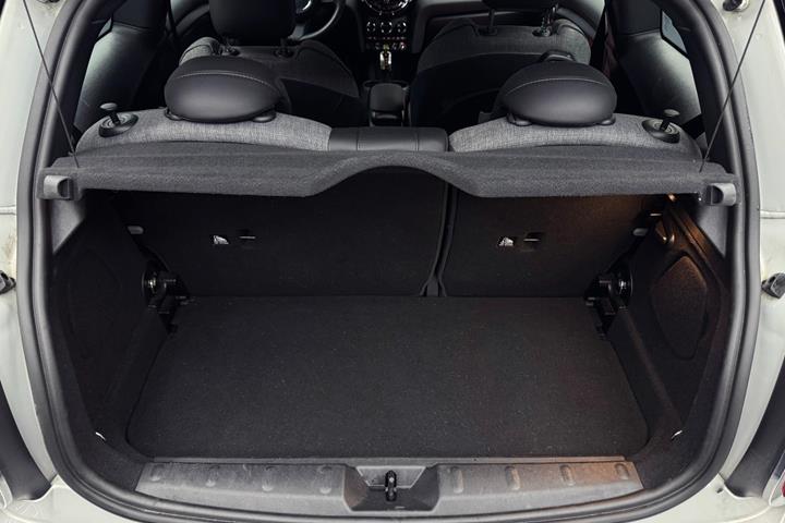 Grå Mini Cooper SE fra 2021