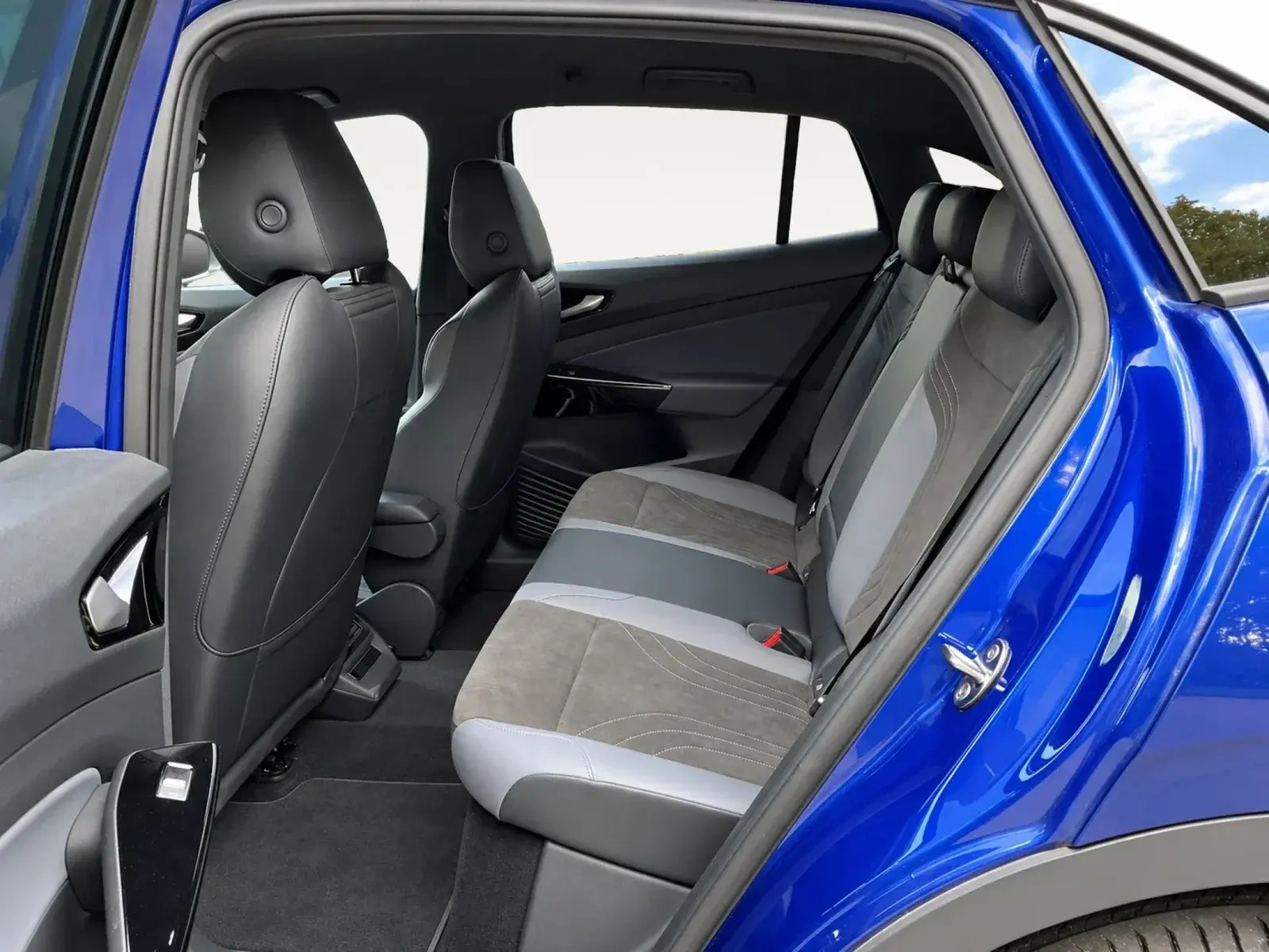 Blå VW ID.5 fra 2023