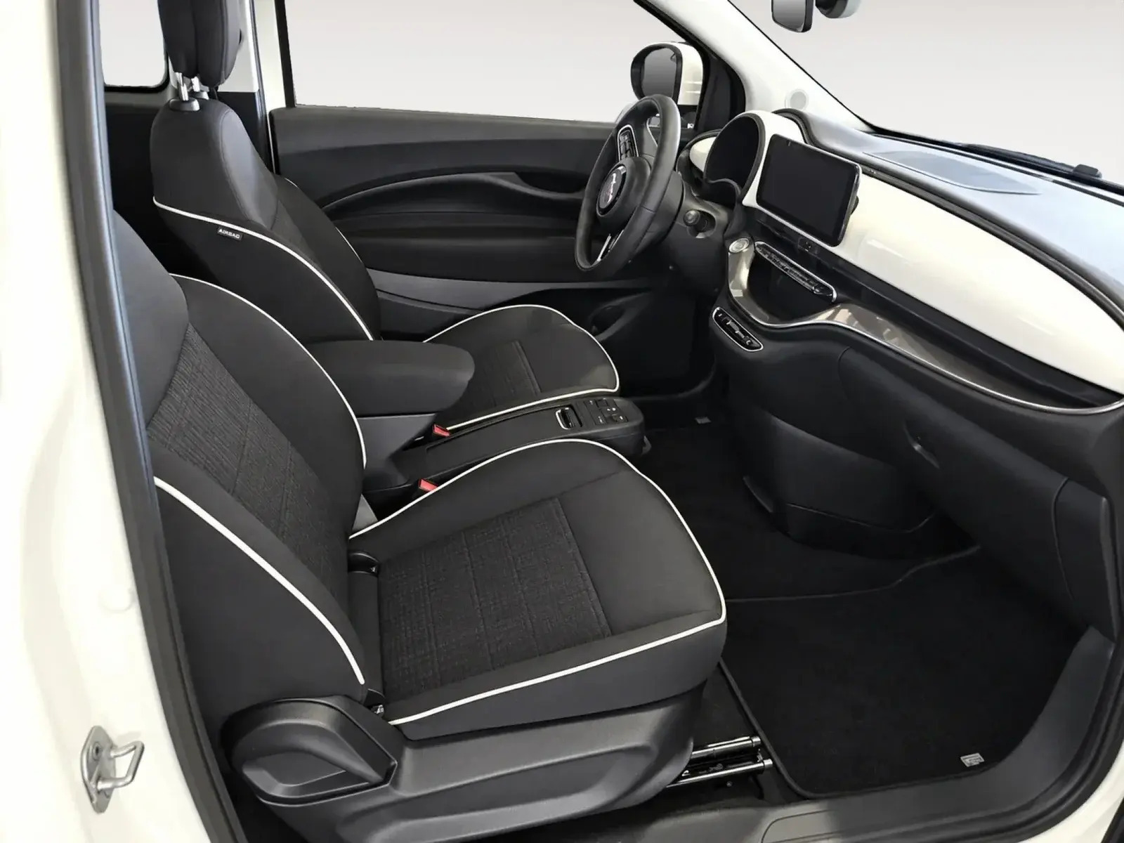 Hvid Fiat 500e fra 2023