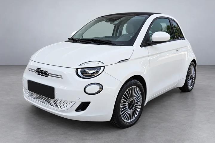Hvid Fiat 500e fra 2023