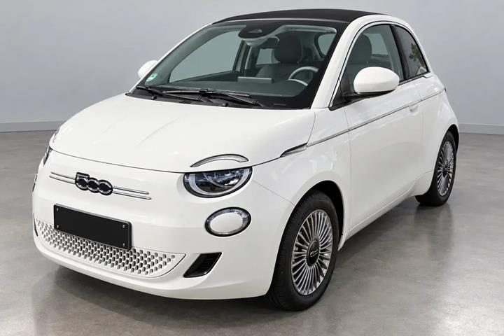 Hvid Fiat 500e fra 2023