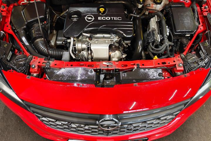 undefined Opel Astra fra 2016