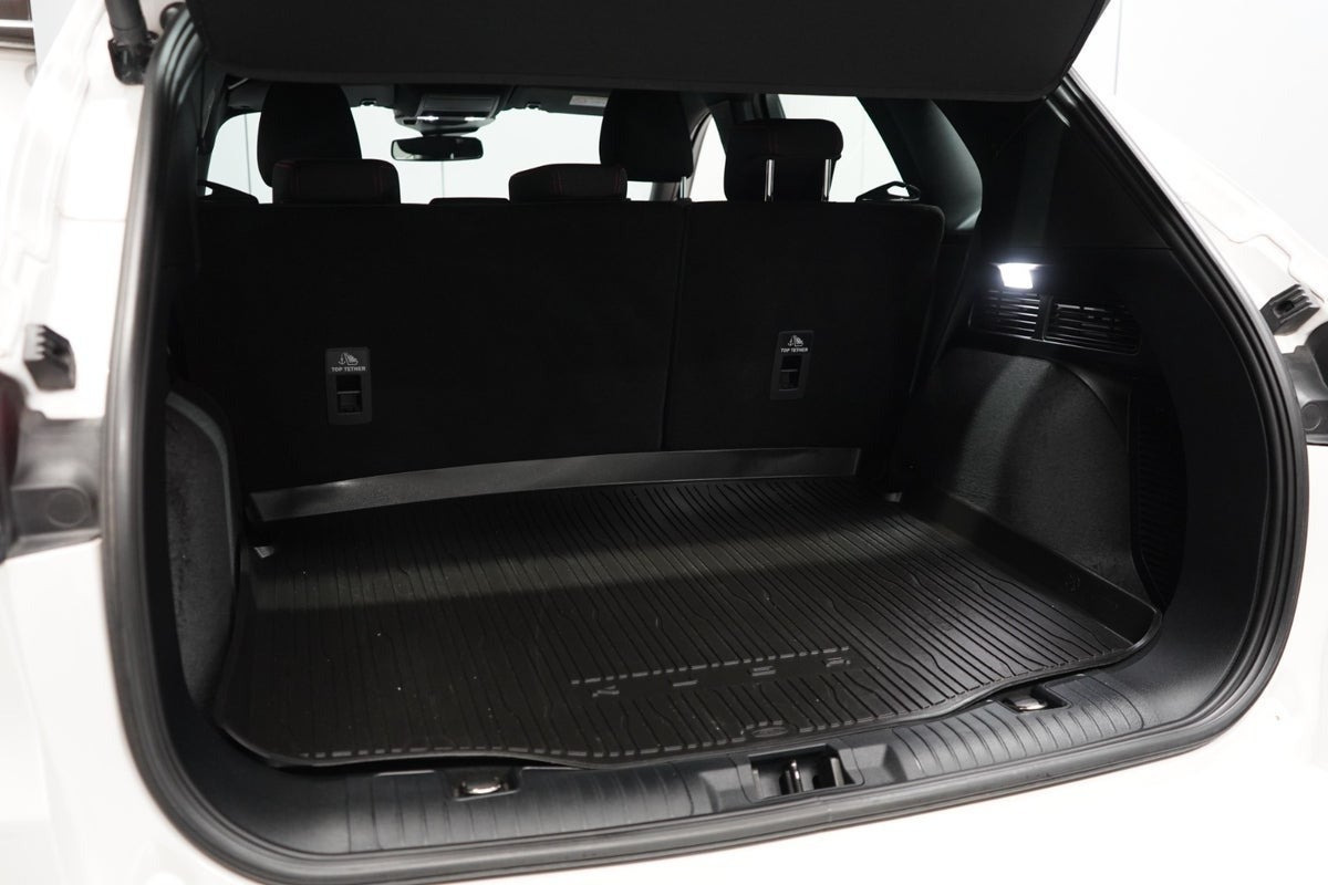 Hvid Ford Kuga fra 2021