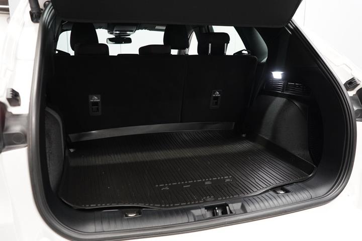 Hvid Ford Kuga fra 2021