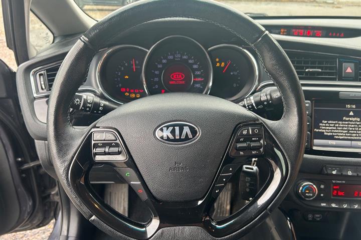 Grå Kia Ceed fra 2016