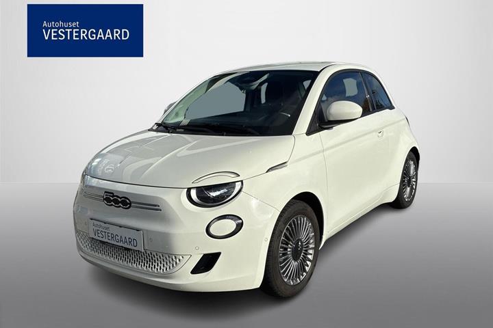 Hvid Fiat 500e fra 2023